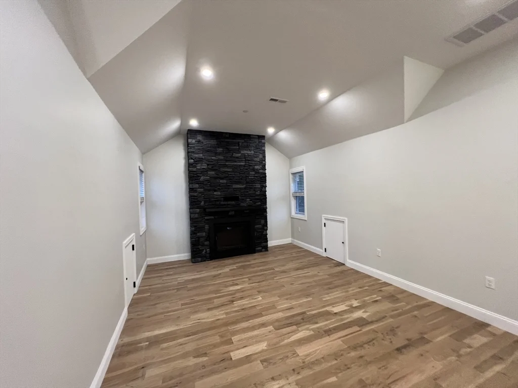 16 Harriet St, Brighton