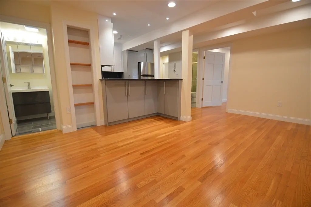 1801 Beacon St, Brookline