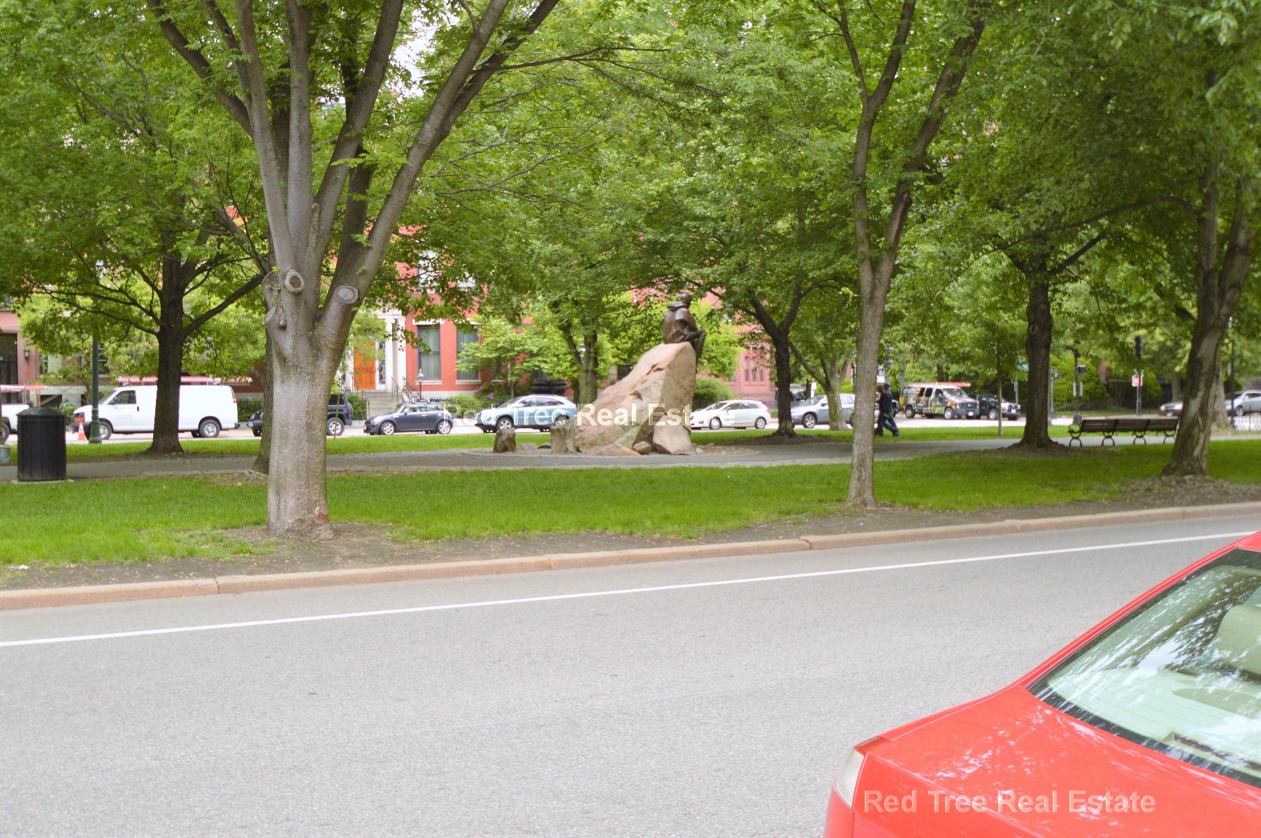 206 Commonwealth Ave, Back Bay