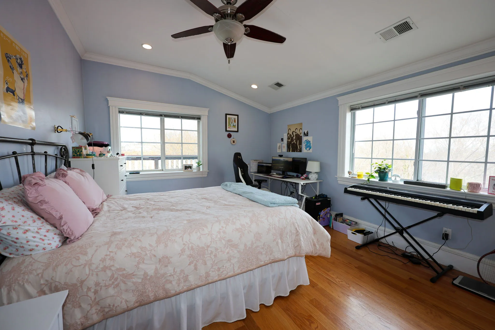 127 Nonantum St, Oak Square