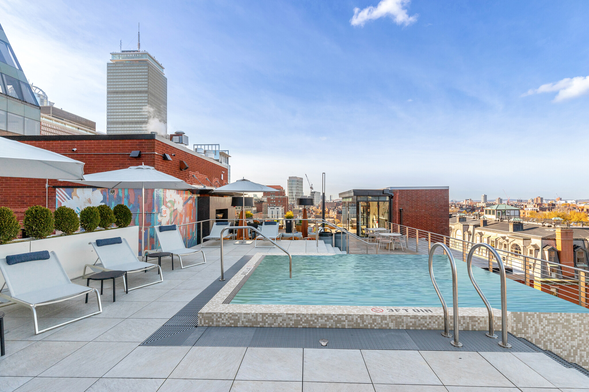 28 Exeter St, Back Bay