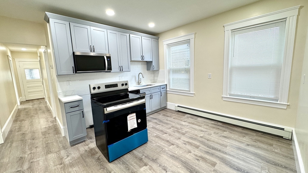 98 Saint Rose, Boston