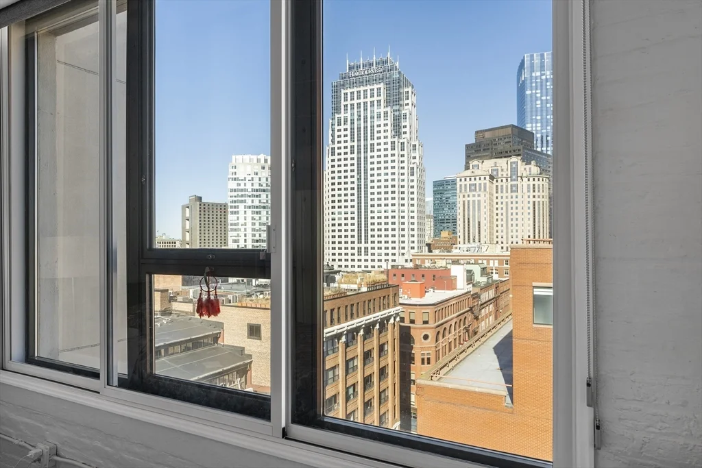 210 South, Leather District