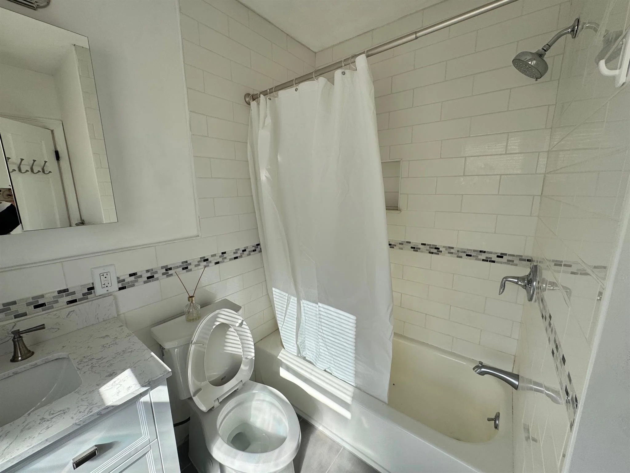 51 Beacon St, Ward Two