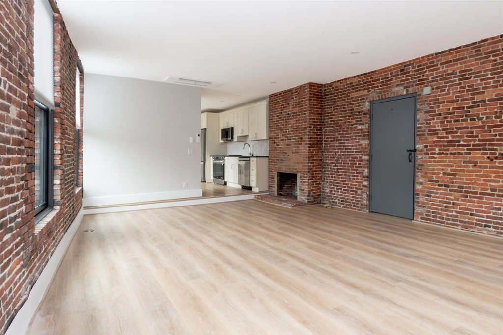 58 State, Newburyport