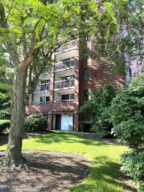 366 Quincy Ave, Quincy