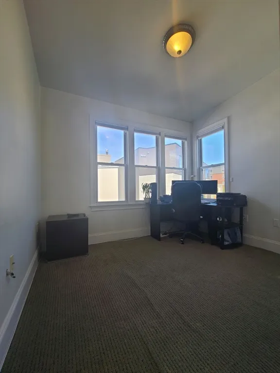 31 Jenkins St, South Boston