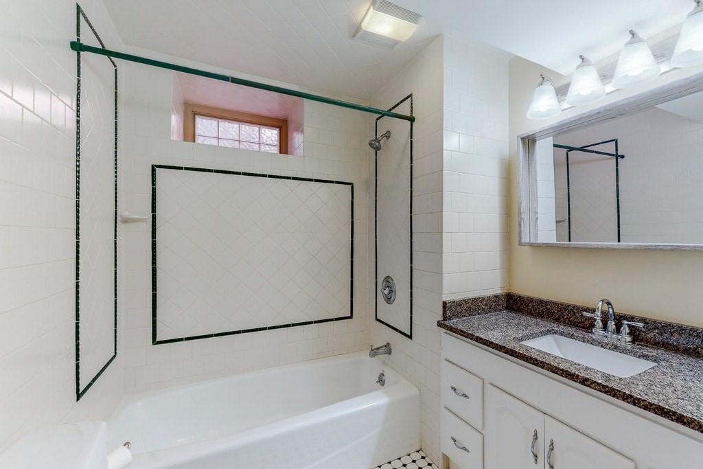 4 Auburn St, Coolidge Corner