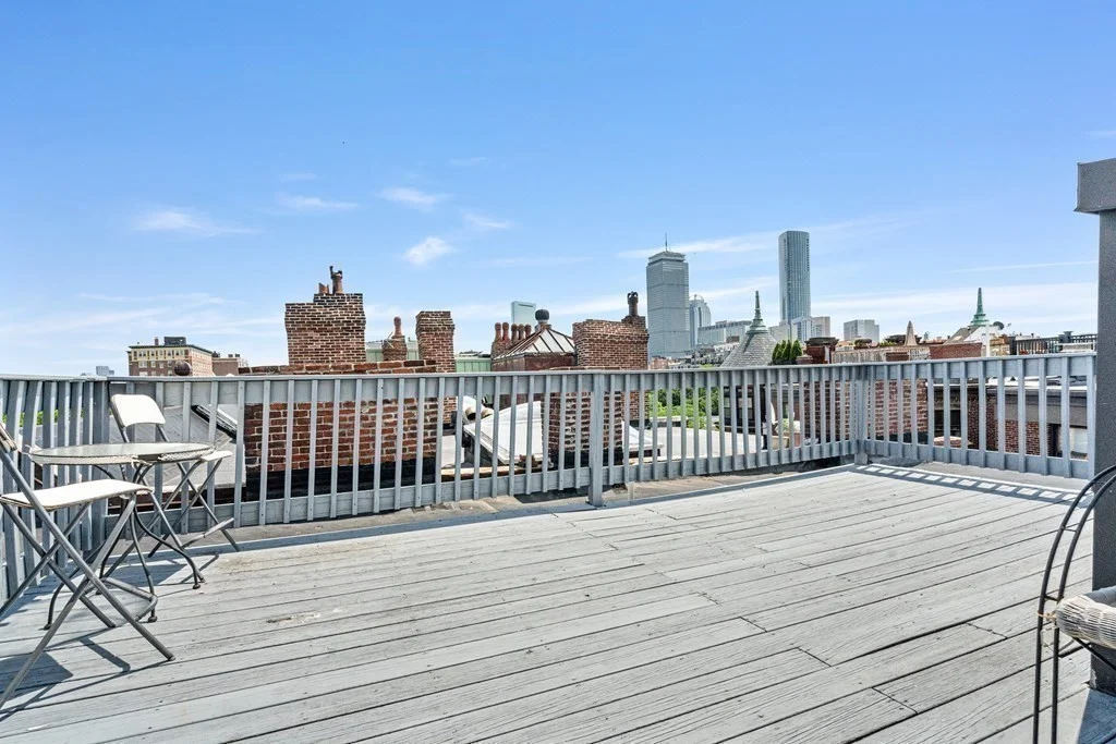 591 Beacon St, Fenway