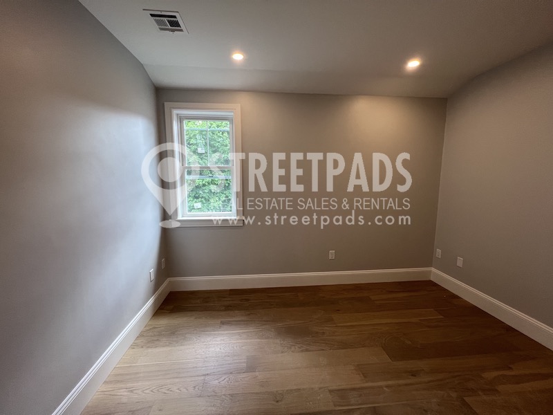 51 Fairbanks St, Brighton