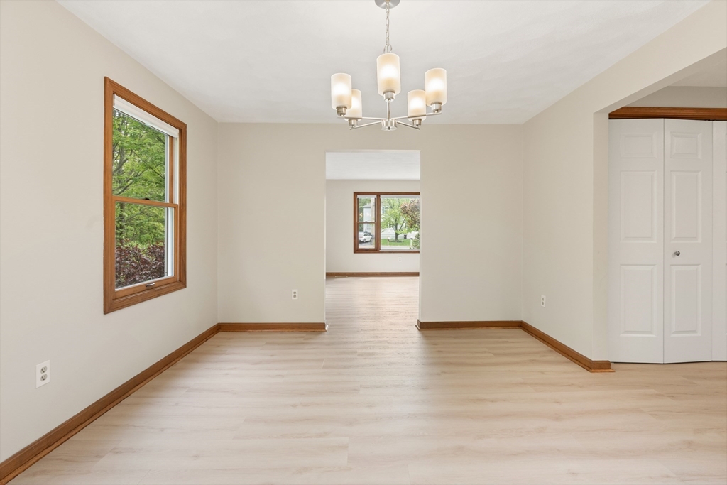 8 Candice Ct, Woburn