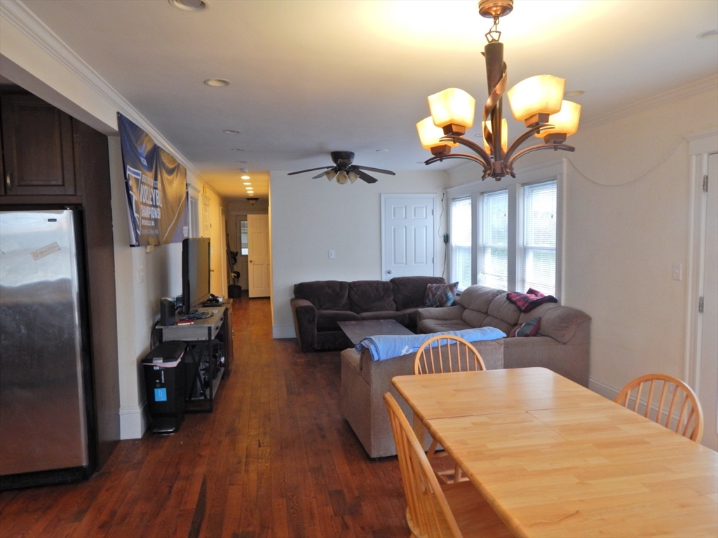 20 Stockwell St, Mission Hill