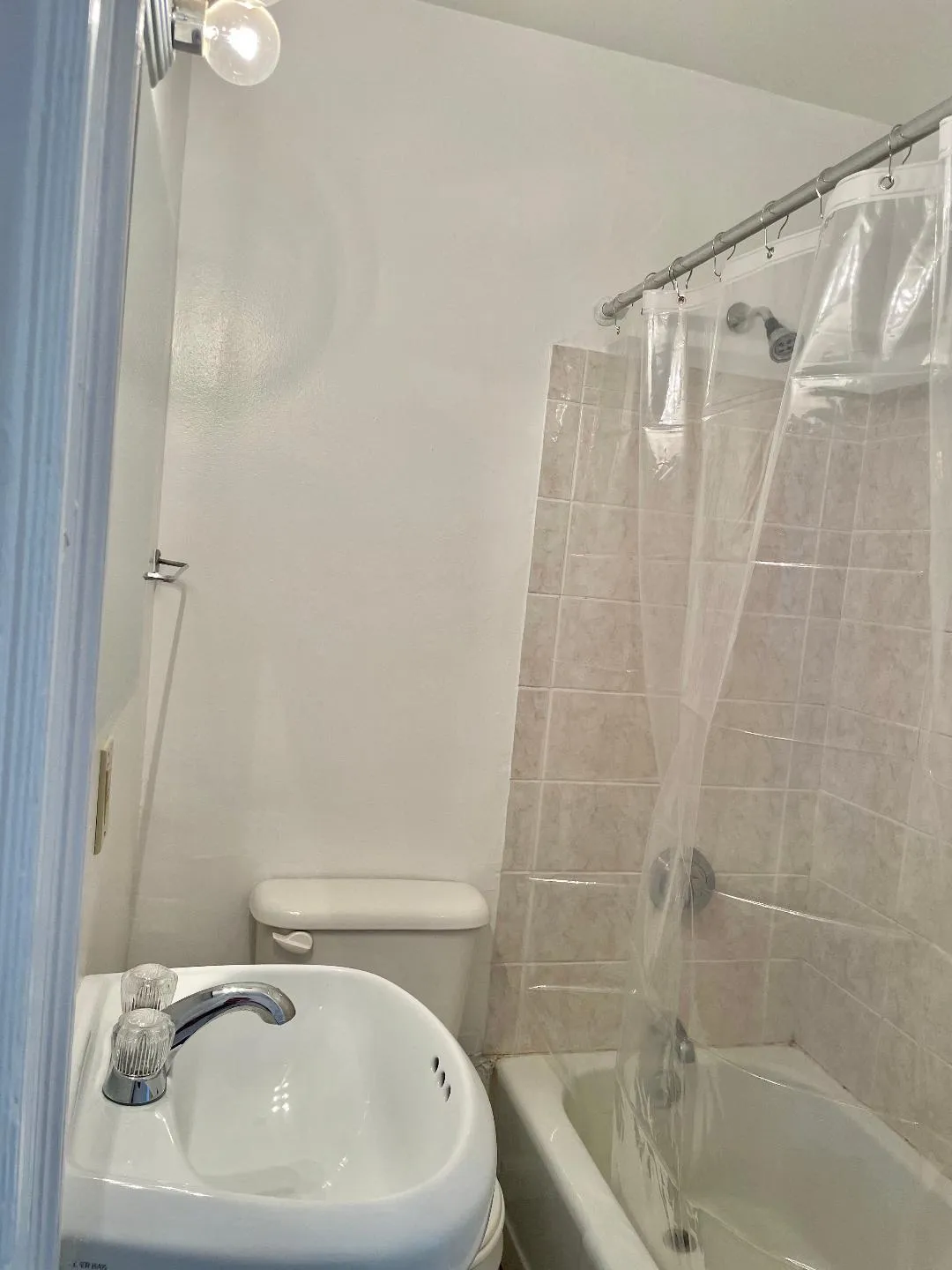 248 Newbury St, Back Bay