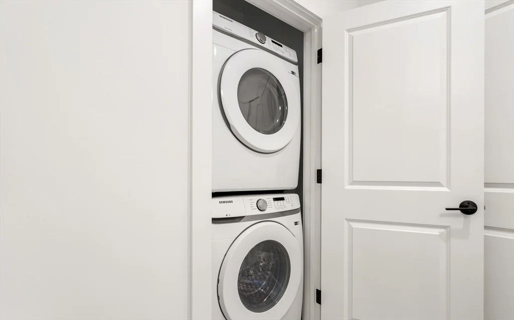 600 Broadway, Everett