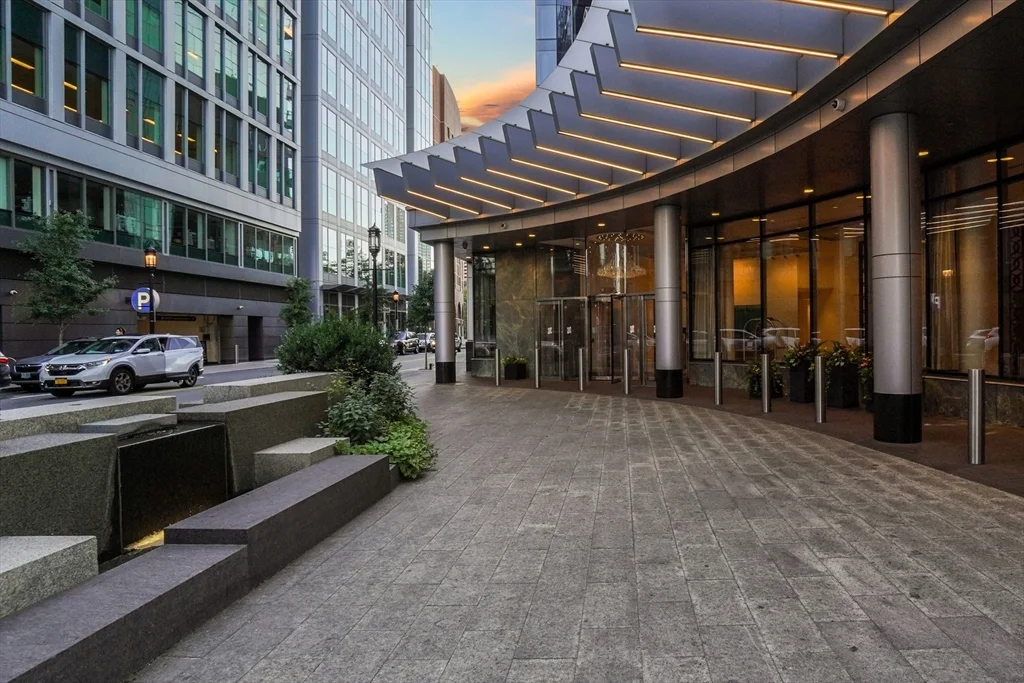 22 Liberty, Seaport District