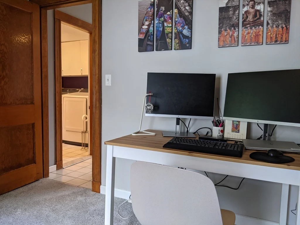 184 White St, Belmont