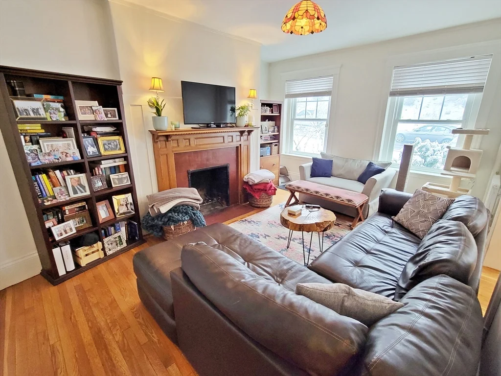 14 Colbourne Crescent, Aspinwall Hill