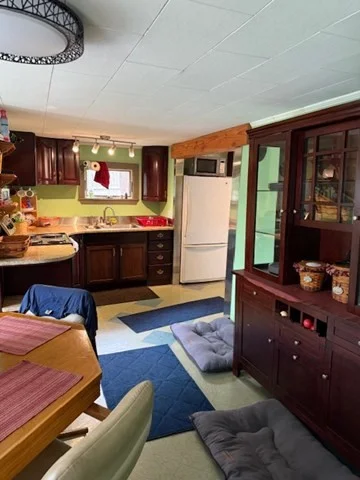 45 Spring St, Lunenburg