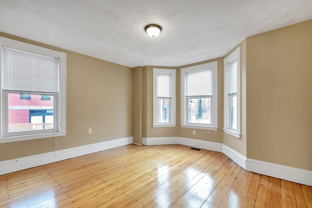 199 Beacon St, Somerville