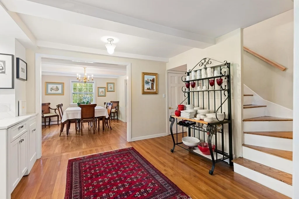 368 Main St, Lynnfield