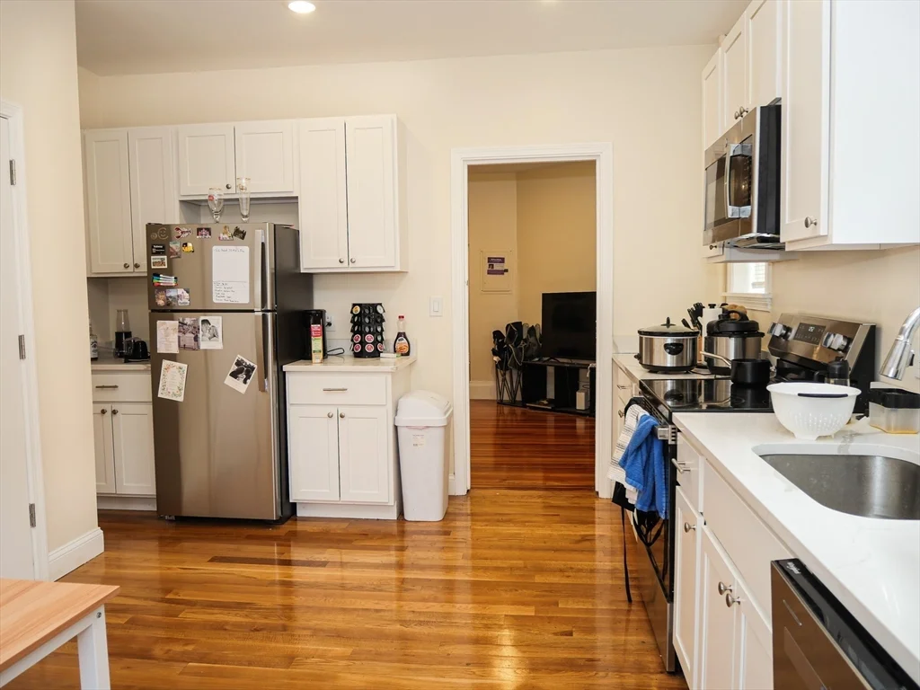 10 Beals, Coolidge Corner