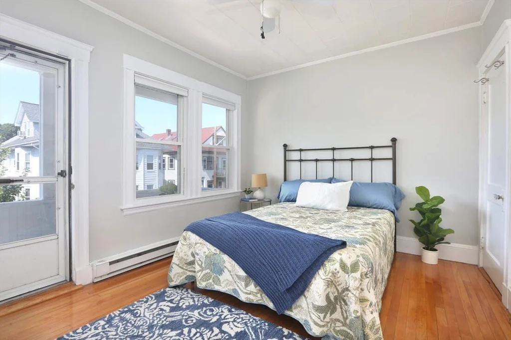 5 Benton Rd, Tufts University