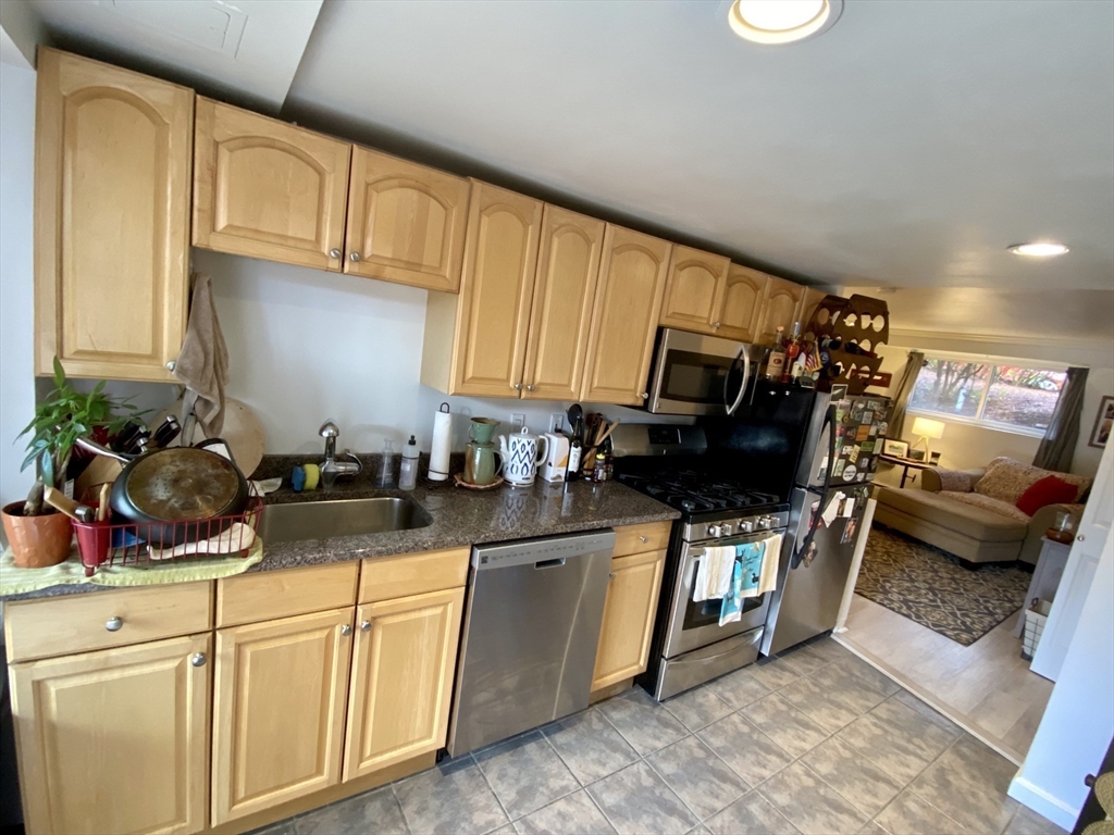 1734 Commonwealth Ave, Brighton