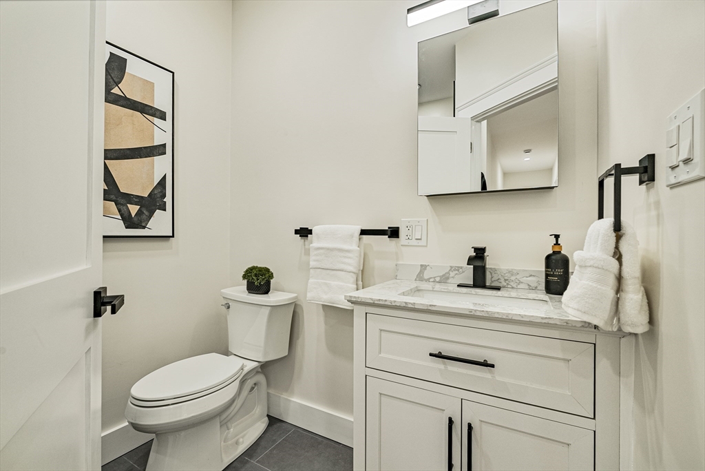 147 Jefferson Ave, Everett