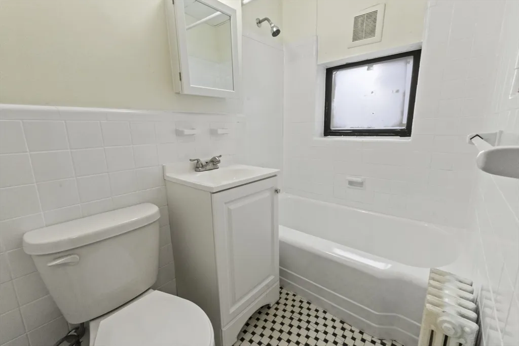 38-40 Cedar St, Worcester