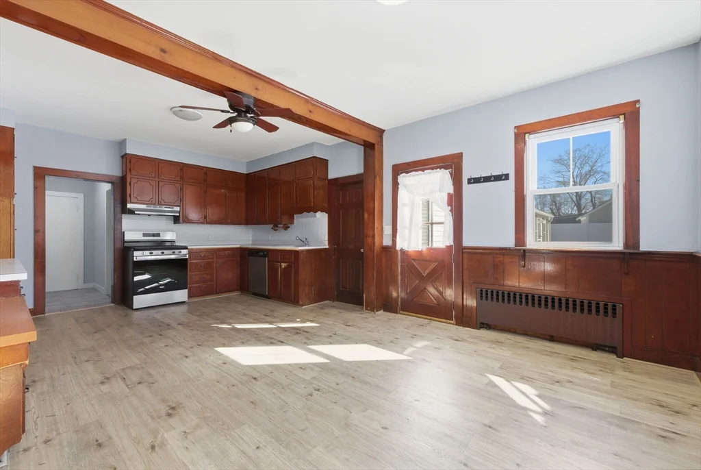 48 Walker St, Falmouth (village)