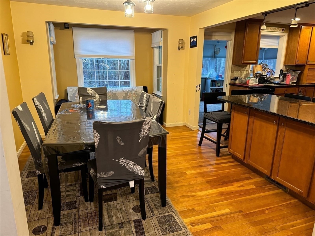 6 Fox Hill Rd, Ashland