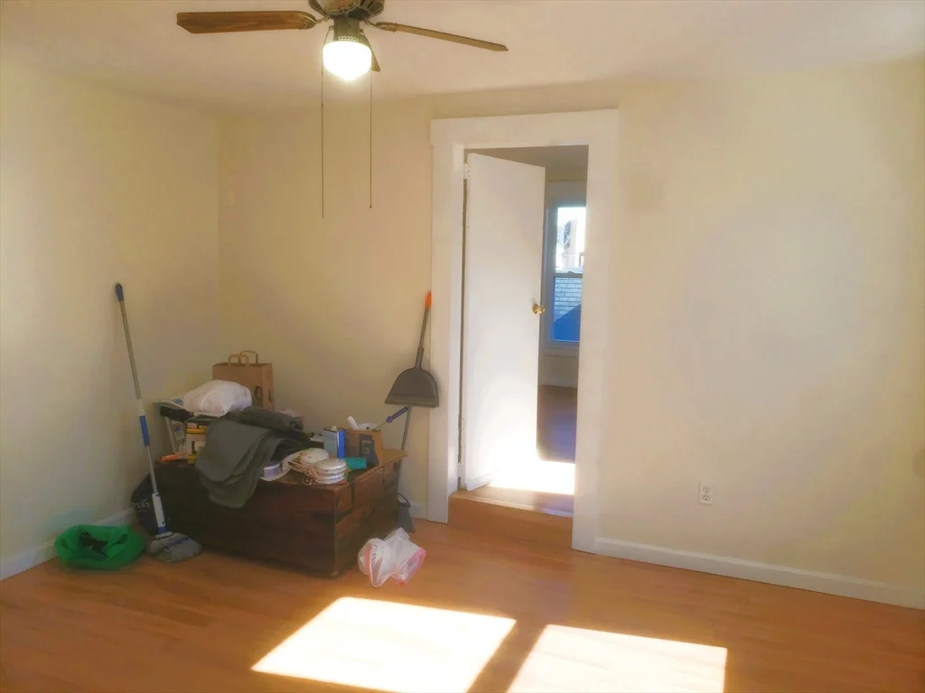 26 Arlington St, Lowell