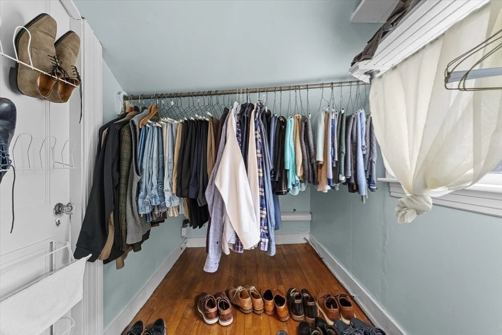 6 Davis Way, Worcester