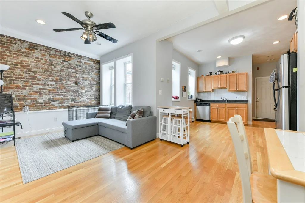 158 Cottage, East Boston
