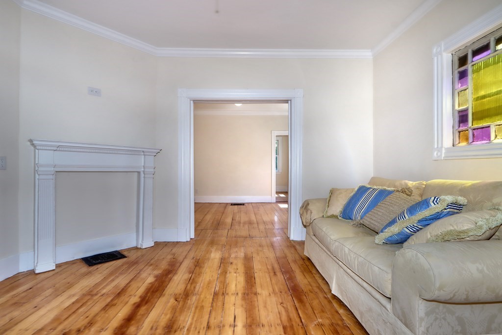 2 bed, 1 bath apartment for rent at 5 Stanford Ter Unit 1, Porter Square — photo 10 of 20