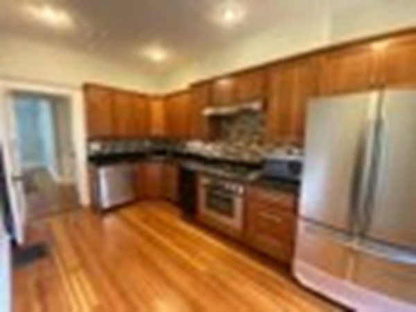 3 split bed, 2 bath apartment for rent at 318 Tappan St Unit 1, Brookline Village — photo 5 of 16