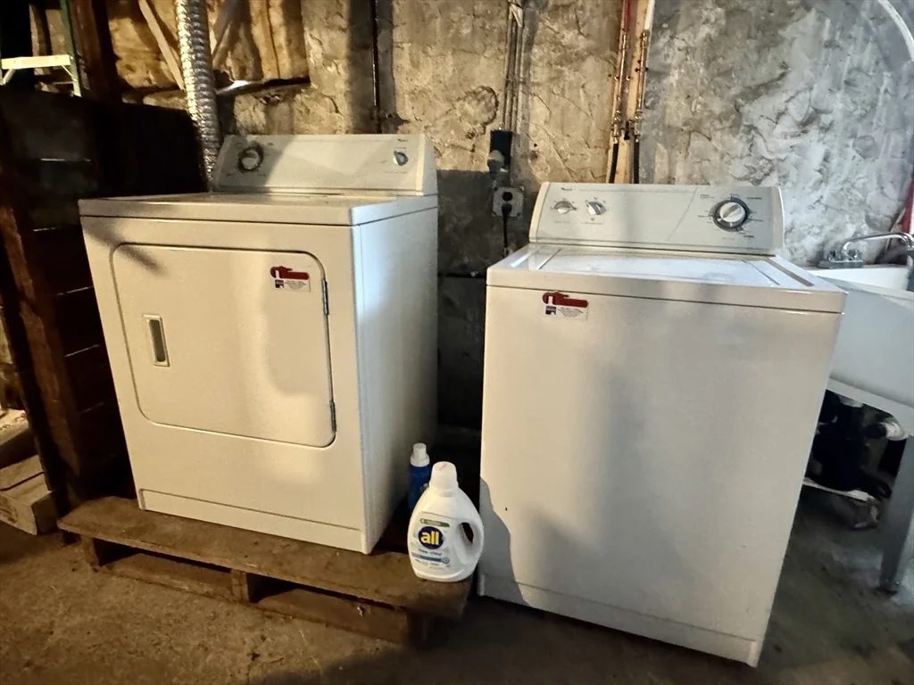 108 Redlands Rd, West Roxbury