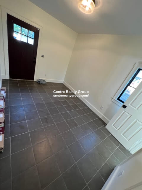 769 Watertown St, Nonantum