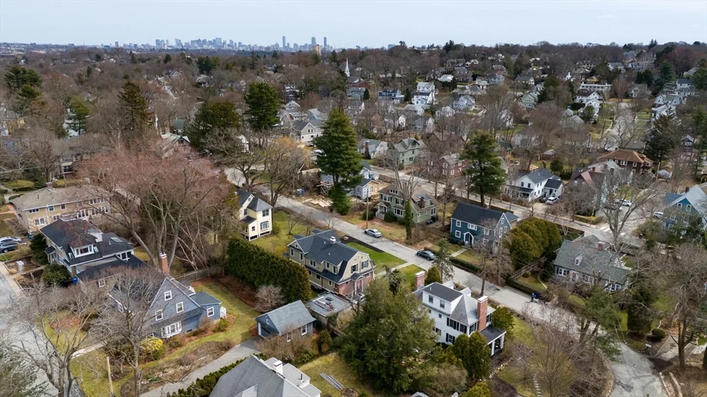 60 Kilburn Rd, Belmont