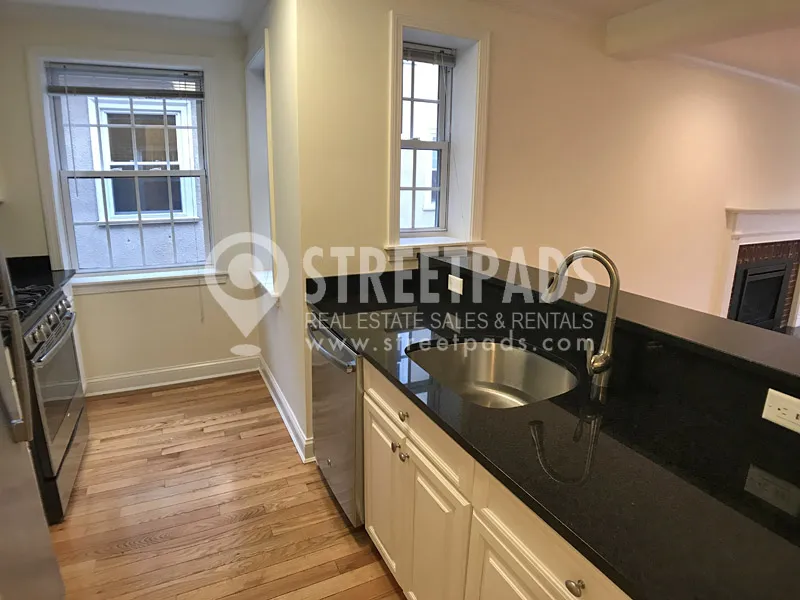 55 Langdon St, Neighborhood Nine