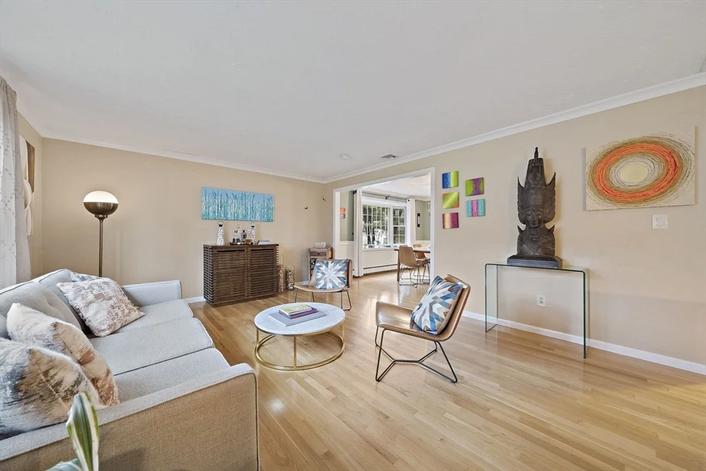 20 Trayer Rd, Canton