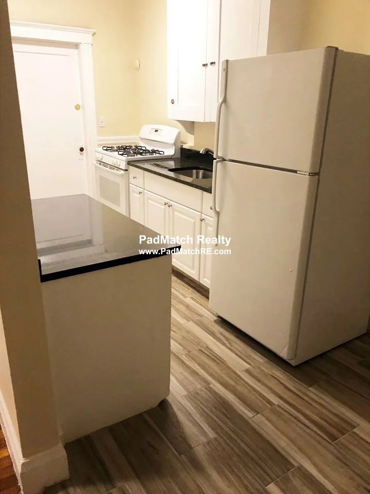 233 Lafayette St, Salem