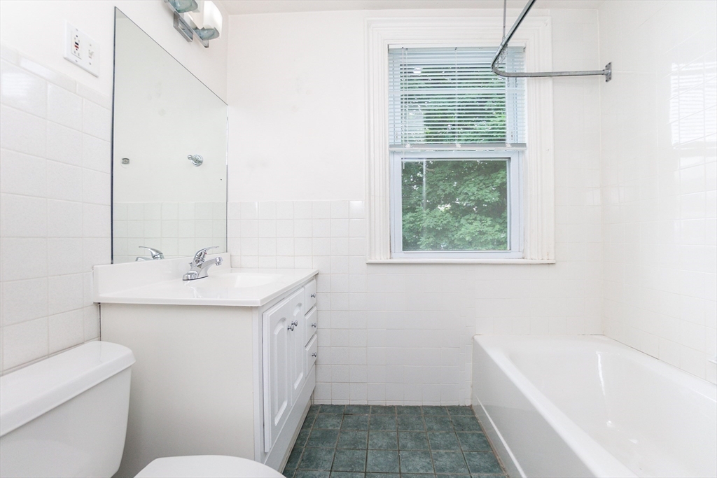 101 Central Ave, Newtonville