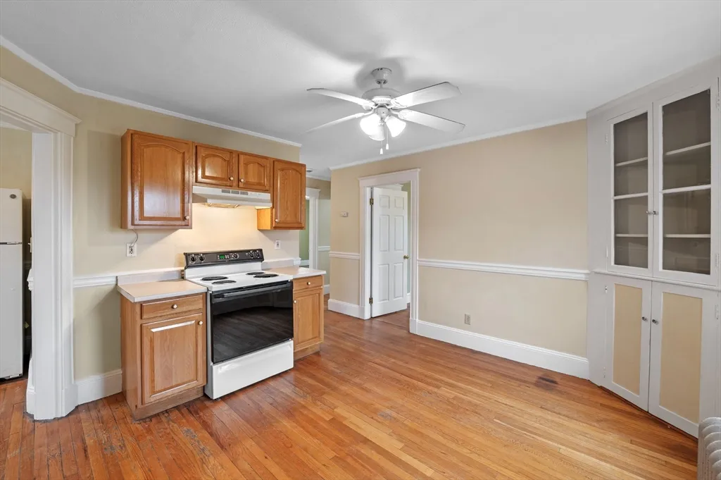 38 Raymond Rd, Salem