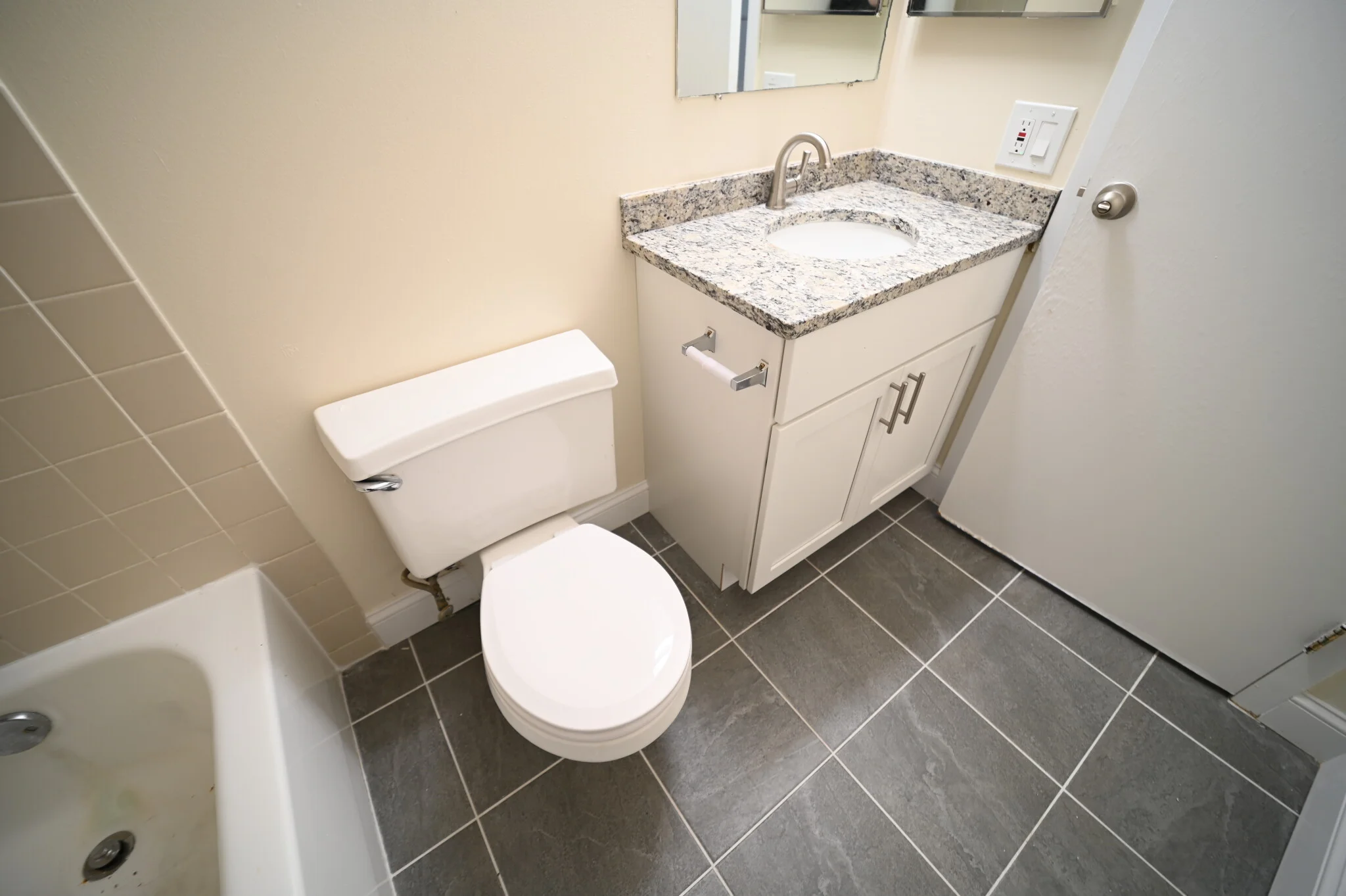 650 Columbus Ave, Roxbury