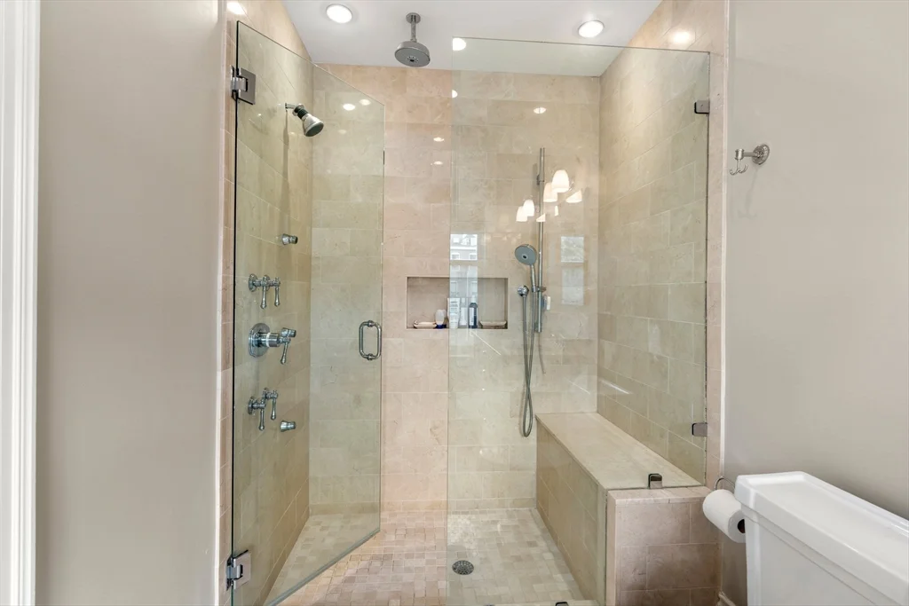 228 W Canton St, South End