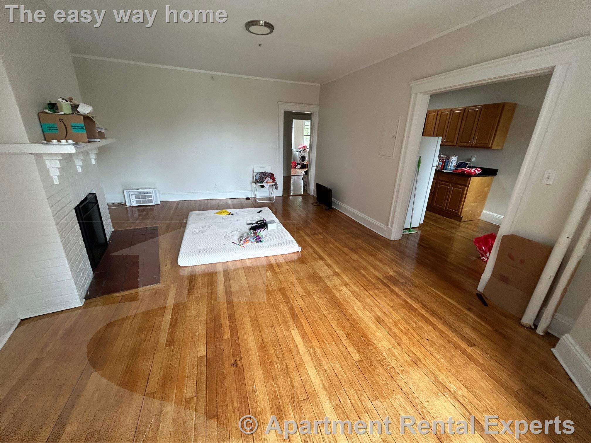 1558 Massachusetts Ave, Harvard Square