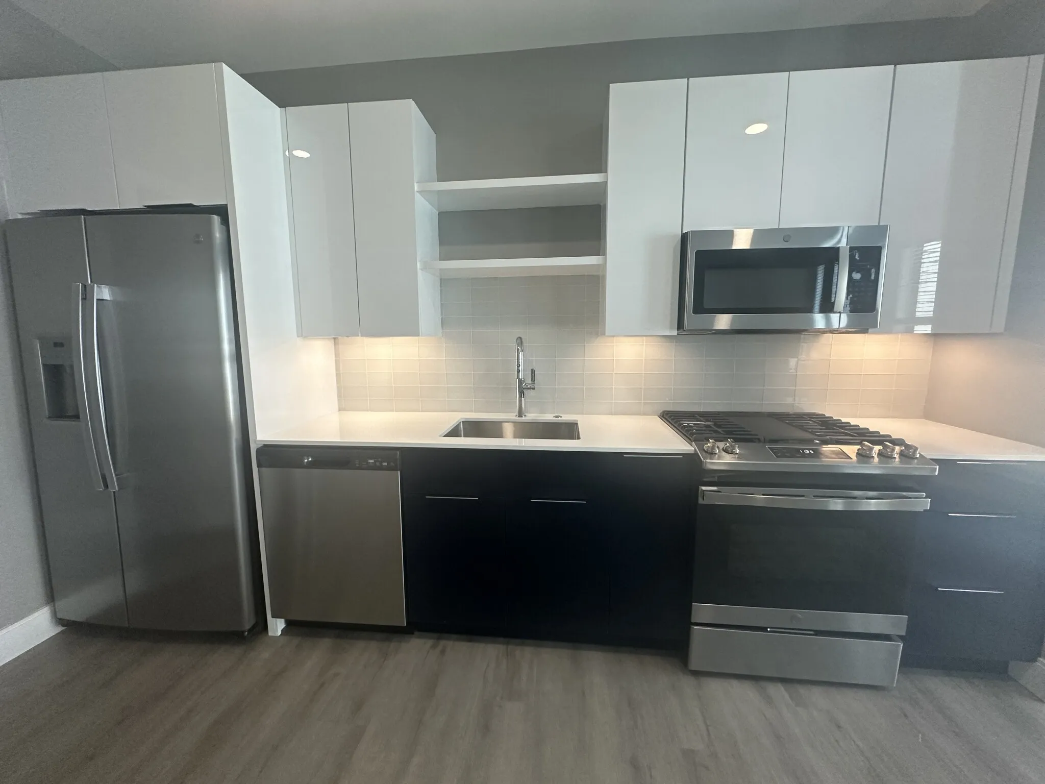 656 Saratoga St, East Boston