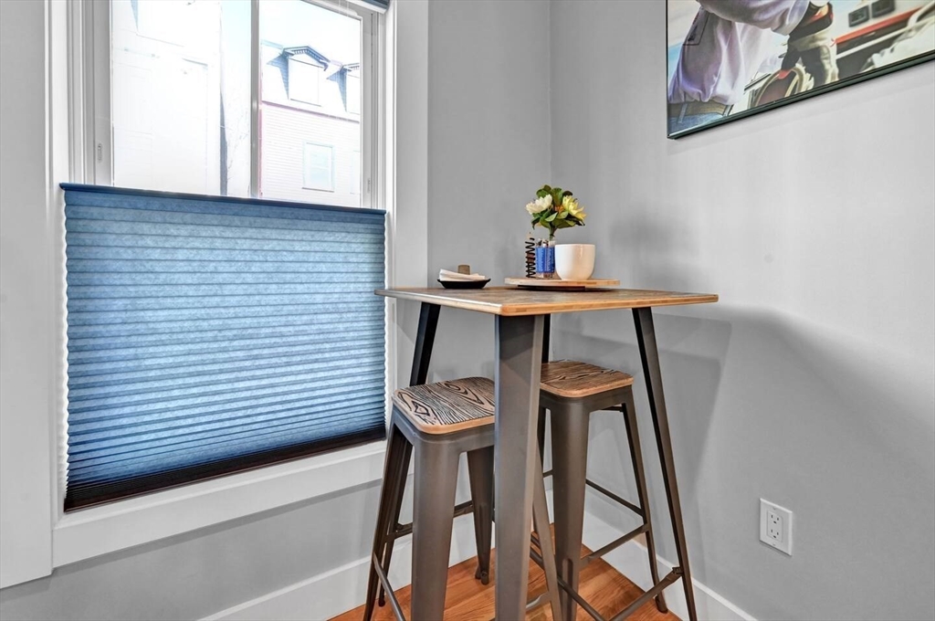 39 Gates St, South Boston