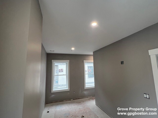 230 Silver St, South Boston